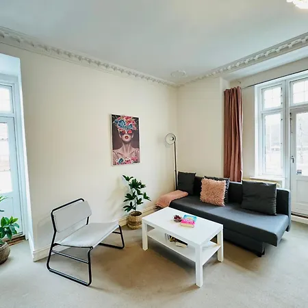 Aday - Firenze - 2 Bedrooms Bright Апартаменты