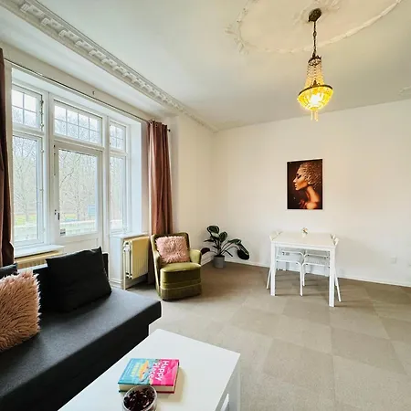 Aday - Firenze - 2 Bedrooms Bright Ольборг