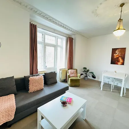 Aday - Firenze - 2 Bedrooms Bright Апартаменты